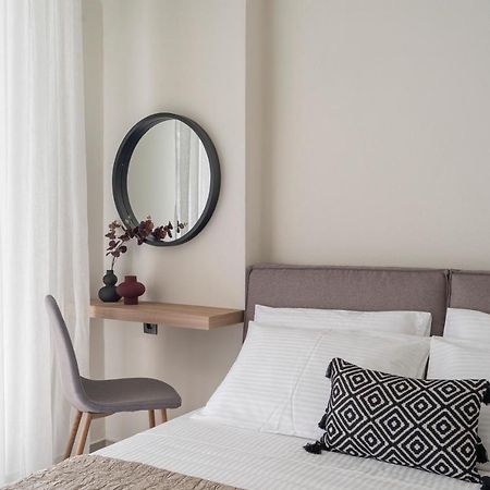 Aelia Seaside Luxury Suites Nea Karvali Exterior foto